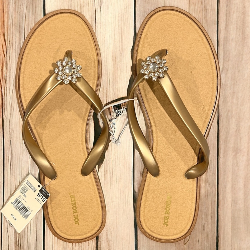 JOE BOXER GOLD EMBELLISHED FLIP FLOPS SIZE 9/10‎